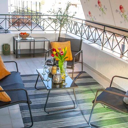 Top Floor Apartment In Chalkida Bagian luar foto